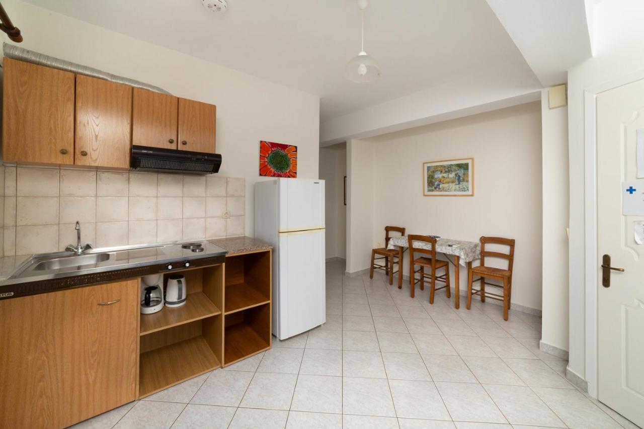 Natassa Apartments Ajía Effimía Kültér fotó