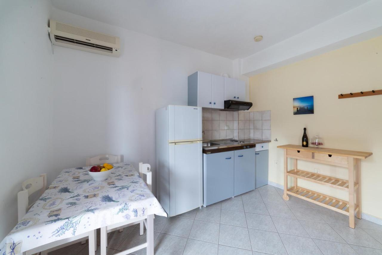 Natassa Apartments Ajía Effimía Kültér fotó
