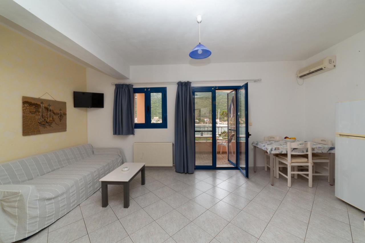 Natassa Apartments Ajía Effimía Kültér fotó